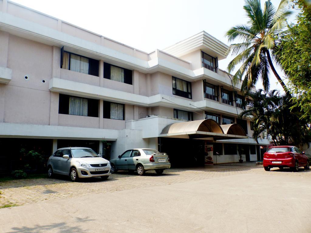 Hotel Highway Garden Kochi Exteriér fotografie